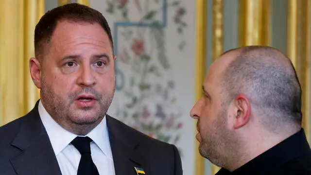 epa12037222 Ukrainian Head of Presidential Office Andriy Yermak (L) looks on flanked by Ukraine's Defense Minister Rustem Umerov during a diplomatic meeting with France's President, France's Minister for Europe and Foreign Affairs, UK National Security Adviser, US Special Envoy, US Secretary of State and Germany national security advisor at the Elysee presidential palace in Paris, France, 17 April 2025. The US Secretary of State visited Paris to meet the French President about crafting a Ukraine ceasefire, as Washington and Europe seek common ground on ending the fighting. Top Ukrainian officials were also in the French capital to meet EU and US delegations. EPA/LUDOVIC MARIN / POOL MAXPPP OUT