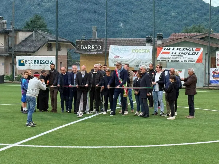 Caino, l'inaugurazione del campo sportivo