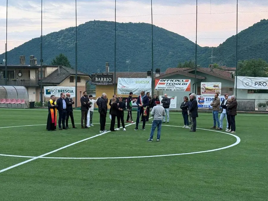Caino, l'inaugurazione del campo sportivo