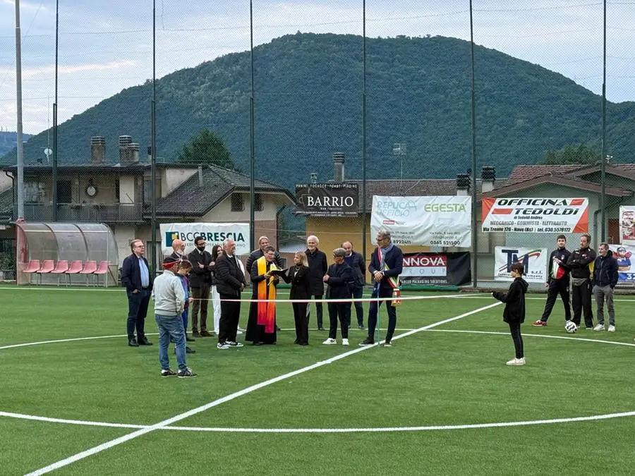 Caino, l'inaugurazione del campo sportivo