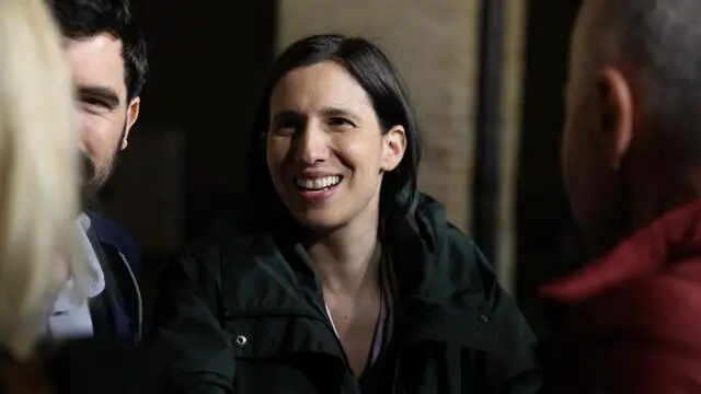 La segretaria del Partito democratico, Elly Schlein d Assisi per sostenere campagna elettorale di Valter Stoppini a candidato sindaco, 21 maggio 2025. ANSA/ GIANLUIGI BASILIETTI