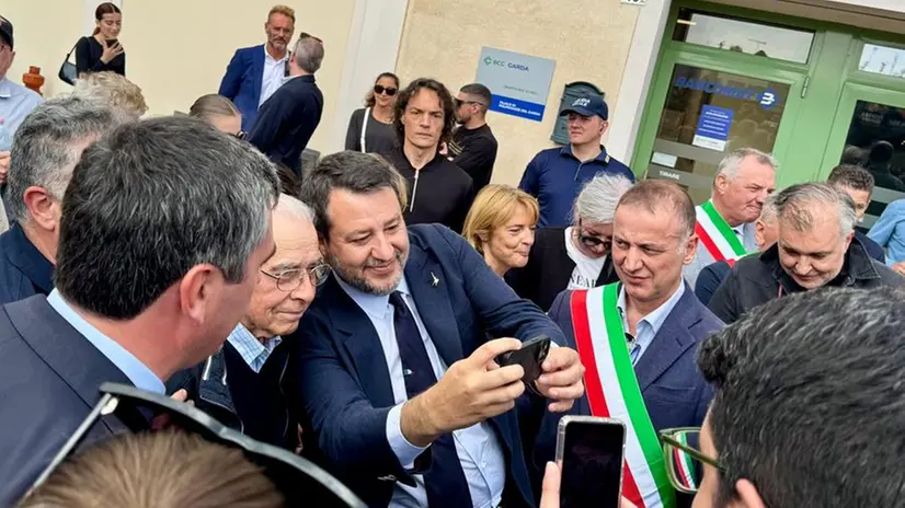 Il ministro dei Trasporti Matteo Salvini alla fiera del vino di Polpenazze