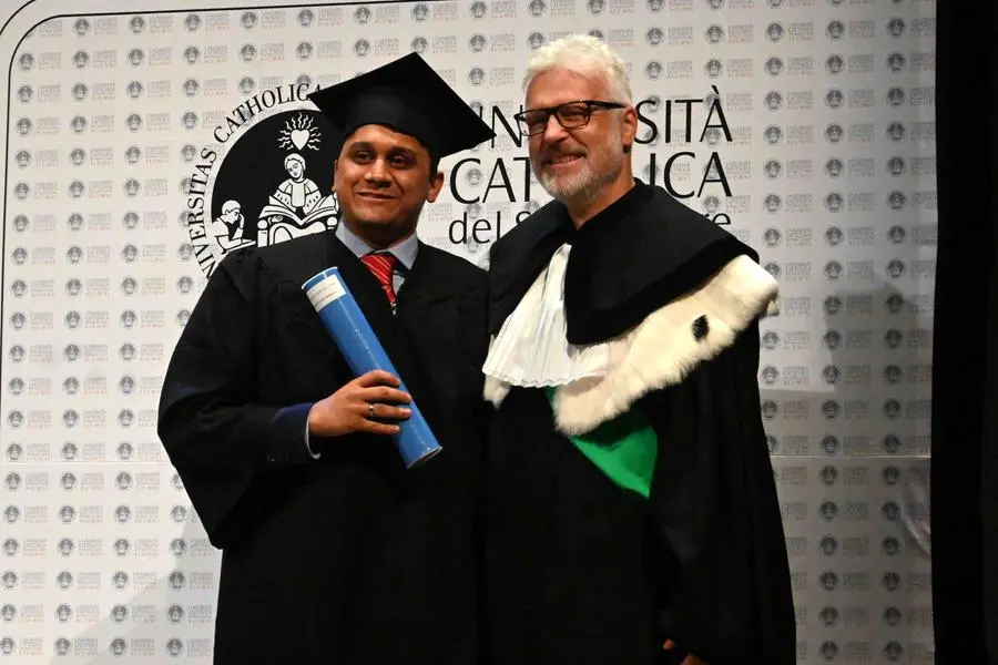 La festa di laurea alla Cattolica di Brescia