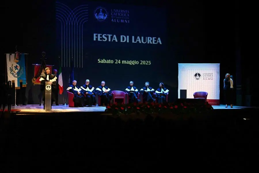 La festa di laurea alla Cattolica di Brescia