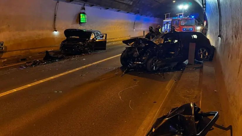 L'incidente frontale nella galleria Monte Covolo