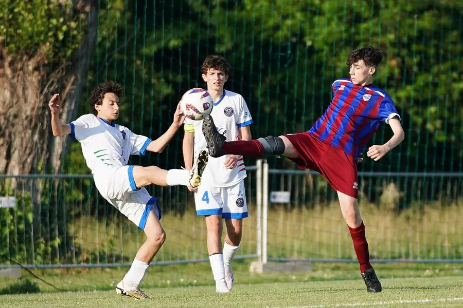 COPPA BRESCIA CALCIO FINALE CHALLENGE U15 PASSIRANO - TORBOLE CASAGLIA NELLA FOTO UN MOMENTO DI GIOCO 24-05-2025 perteghella@newreporter