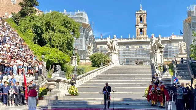 Pope Leo XIV receives the homage of the Mayor of Rome Roberto Gualtieri and the City of Rome at the foot of the Campidoglio steps, Rome 25 May 2025. ANSA / ALESSANDRO DI MEO
