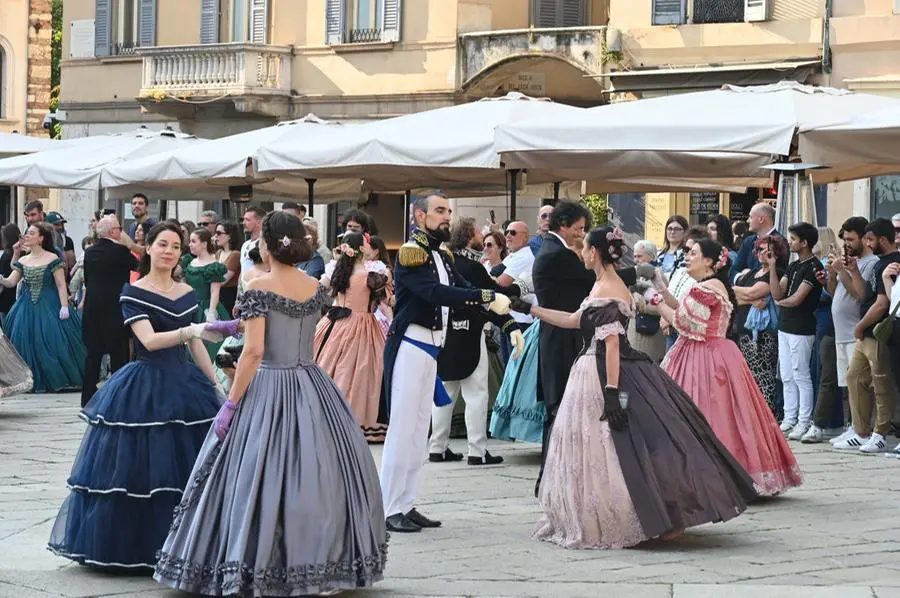 Il Gran Ballo ottocentesco della Croce Rossa