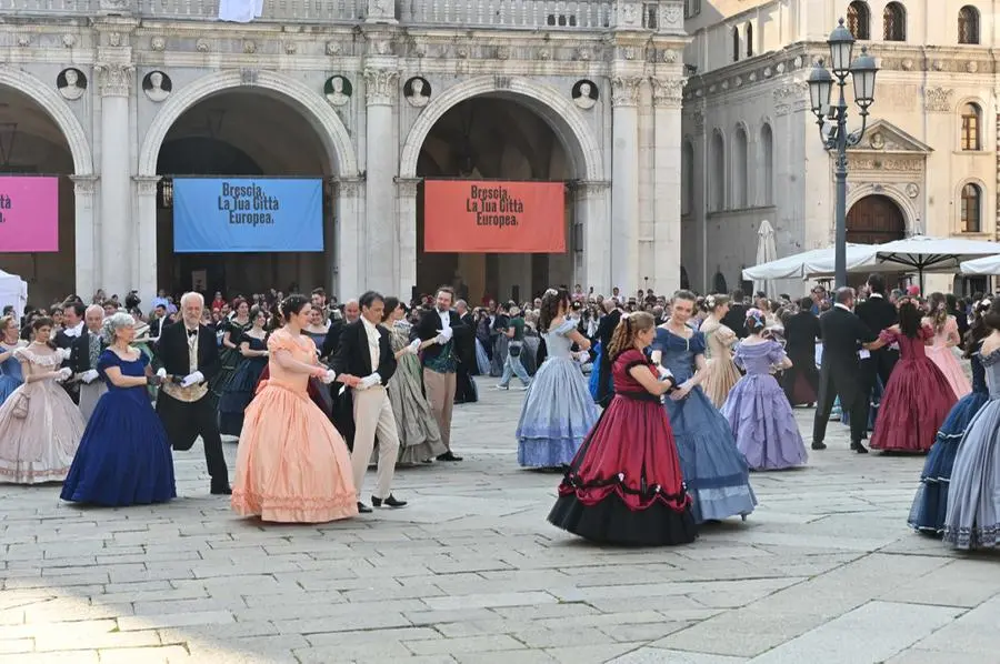 Il Gran Ballo ottocentesco della Croce Rossa