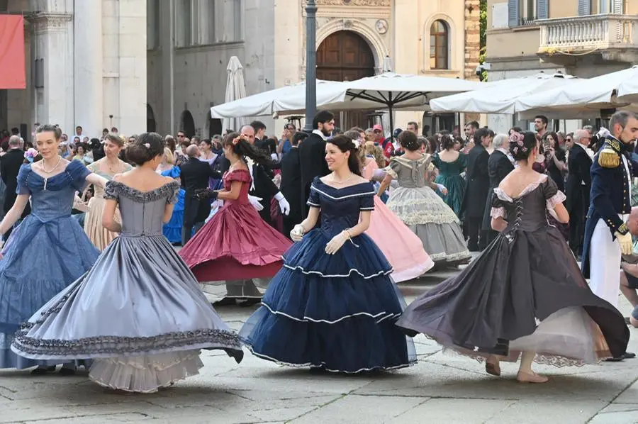 Il Gran Ballo ottocentesco della Croce Rossa