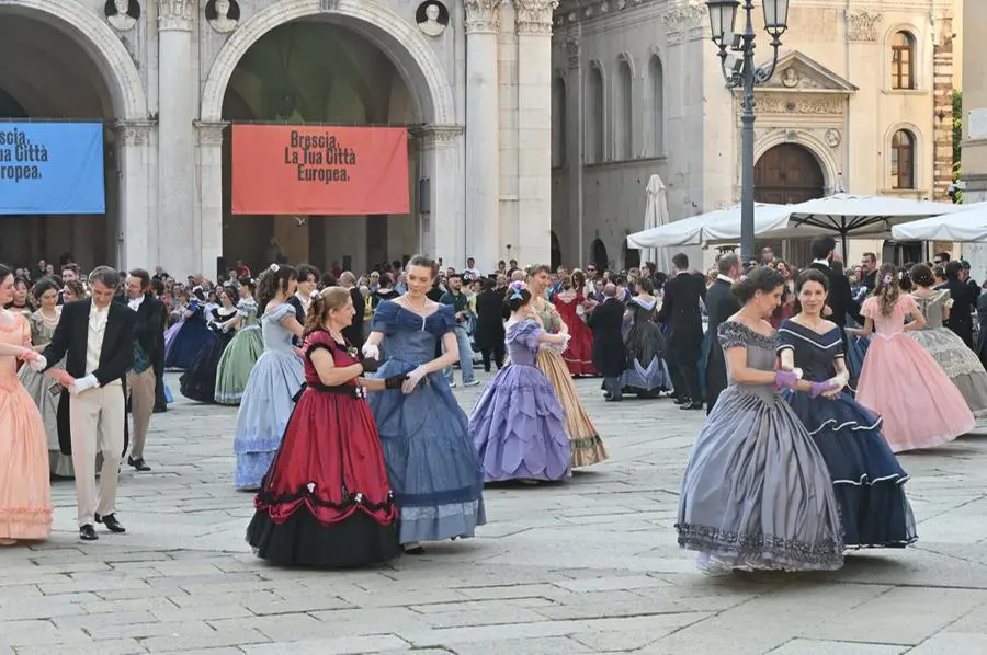 Il Gran Ballo ottocentesco della Croce Rossa