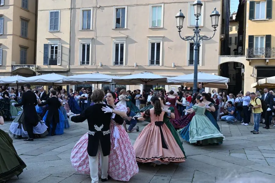 Il Gran Ballo ottocentesco della Croce Rossa