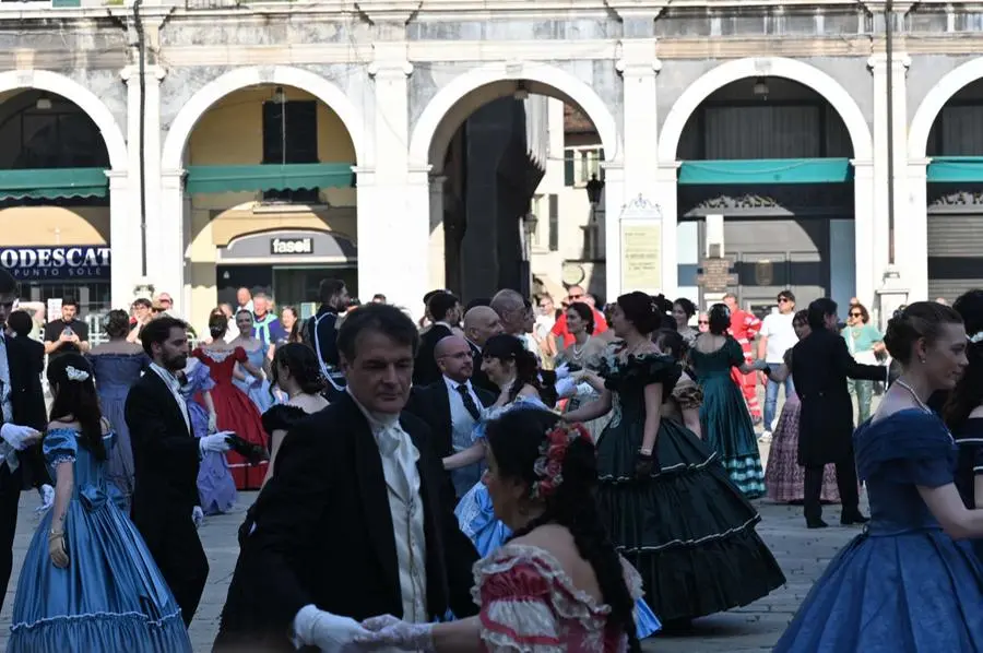 Il Gran Ballo ottocentesco della Croce Rossa