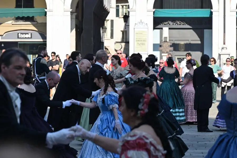 Il Gran Ballo ottocentesco della Croce Rossa