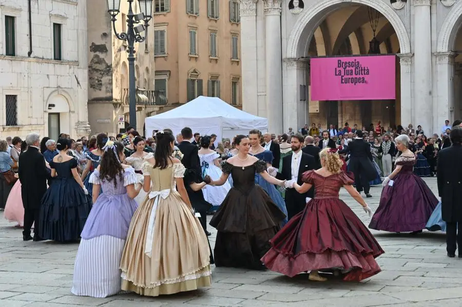 Il Gran Ballo ottocentesco della Croce Rossa