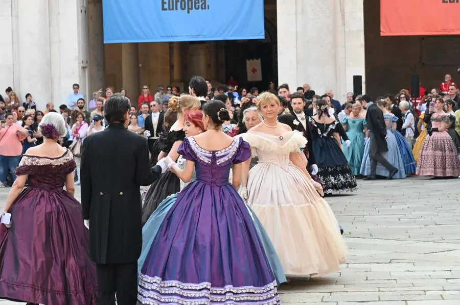 Il Gran Ballo ottocentesco della Croce Rossa