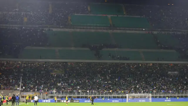Inter fans leave the stadium after hearing the news of the killing of Vittorio Boiocchi, a 70-year-old historic head of the Inter ultra during the Italian serie A soccer match between FC Inter and Sampdoria Giuseppe Meazza stadium in Milan, 29 October 2022. ANSA / MATTEO BAZZI