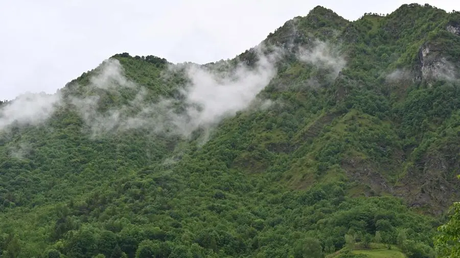 LE MONTAGNE DELLA VALTROMPIA DOVE E' STATO EFFETTUATO IL MAXI SEQUESTRO DI DROGHE SINTETICHE REDAZIONE PROVINCIA 27-05-2025 GABRIELE STRADA NEW EDEN GROUP 