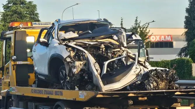 L'automobile della vittima - © www.giornaledibrescia.it