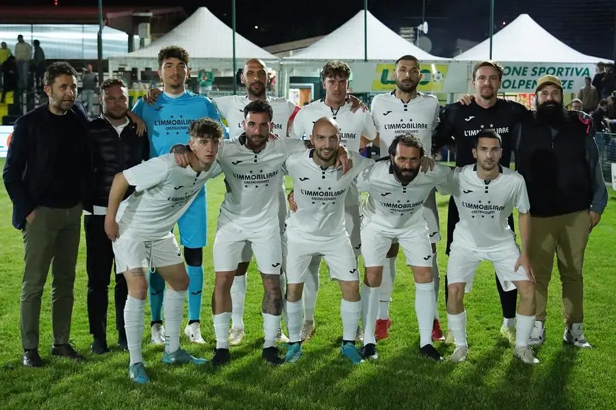 SPORT CALCIO 45¡ TORNEO NOTTURNO POLPENAZZE PRIMA L'IMMOBILIARE CASTELCOVATI - OTTICA DONATINI/IMBAL LINE/TIMA NELLA FOTO IMMOBILIARE CASTELCOVATI 27-05-2025 perteghella@newreporter