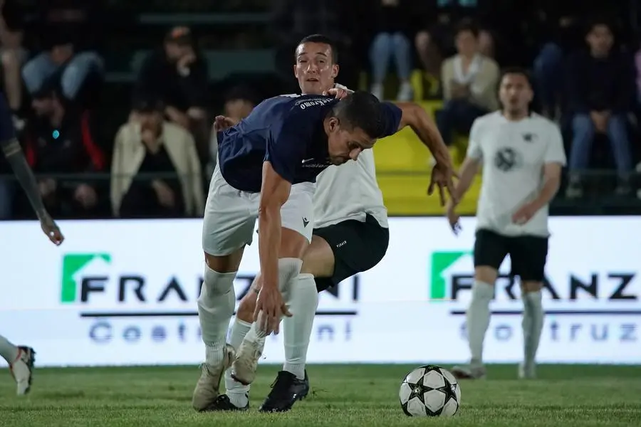 SPORT CALCIO 45¡ TORNEO NOTTURNO POLPENAZZE PRIMA ARTAKROMO/PRANDELLI PRESSOFUSIONI/IAM - BAR STAZIONE/OSTERIA LO ZUANO/CARROZZERIA BENACO/LAGOMAR FISH MARAI AEOLUS NELLA FOTO SUARDI E DELLA TORRE 27-05-2025 perteghella@newreporter