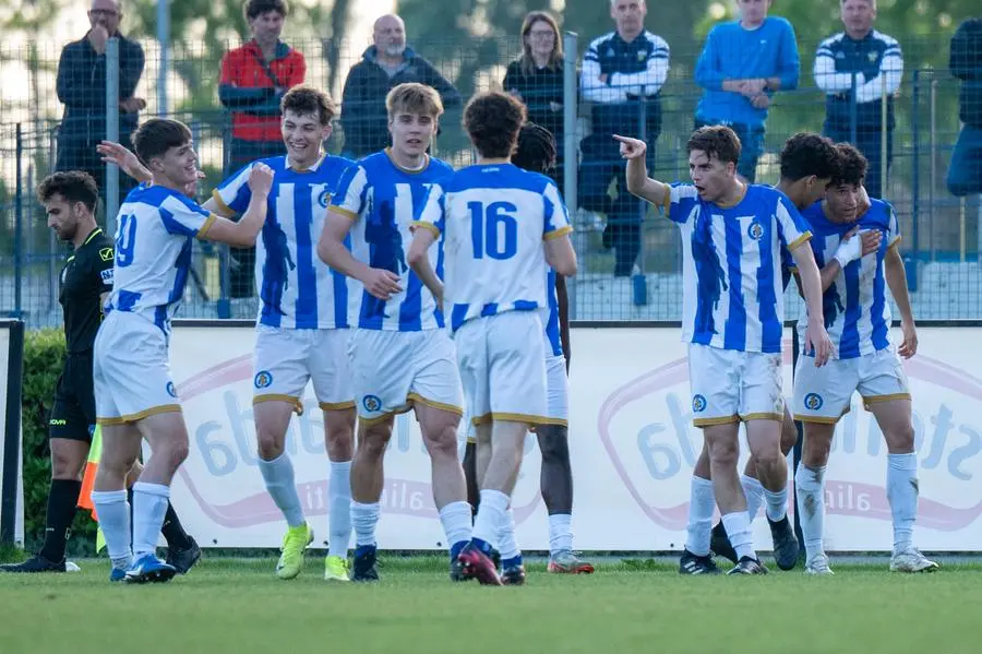 SPORT CALCIO COPPA BRESCIA NEXT GEN UNDER 19 PRO PALAZZOLO - OSPITALETTO nella foto GOL PRO PALAZZOLO 2-0 MANTO GAETANO 27/05/2025 Biasi@newreporter