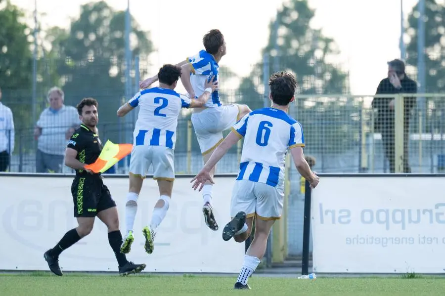 SPORT CALCIO COPPA BRESCIA NEXT GEN UNDER 19 PRO PALAZZOLO - OSPITALETTO nella foto GOL PRO PALAZZOLO 2-0 MANTO GAETANO 27/05/2025 Biasi@newreporter