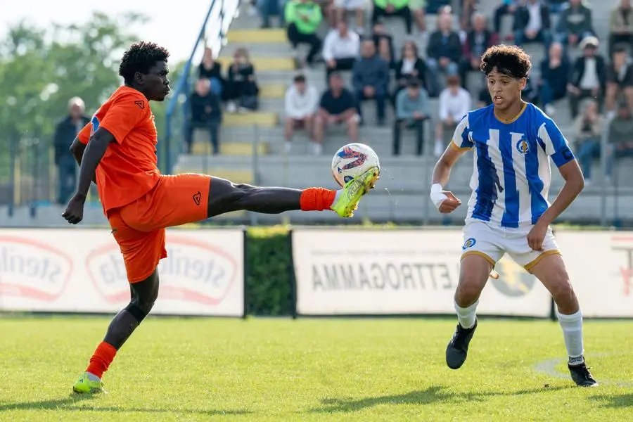 SPORT CALCIO COPPA BRESCIA NEXT GEN UNDER 19 PRO PALAZZOLO - OSPITALETTO nella foto UN MOMENTO DI GIOCO 27/05/2025 Biasi@newreporter