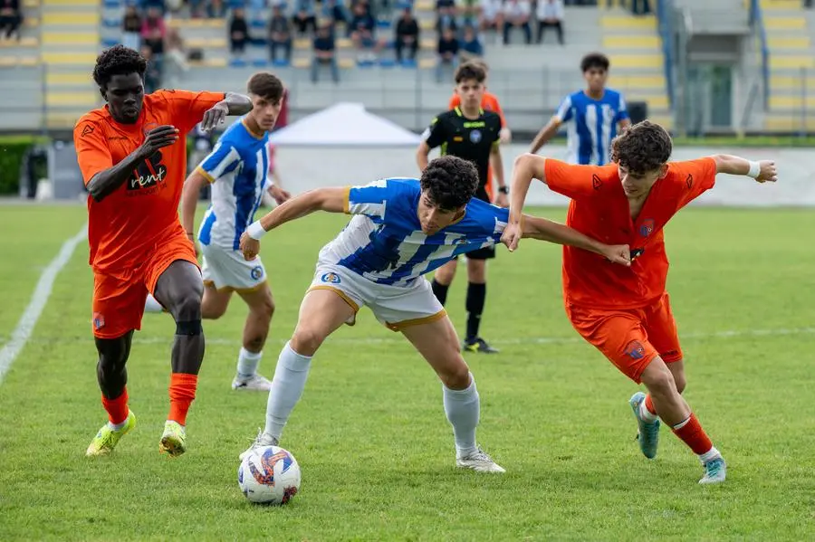 SPORT CALCIO COPPA BRESCIA NEXT GEN UNDER 19 PRO PALAZZOLO - OSPITALETTO nella foto UN MOMENTO DI GIOCO 27/05/2025 Biasi@newreporter