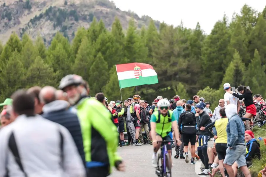 Il pubblico sul Mortirolo per il Giro d'Italia 2025
