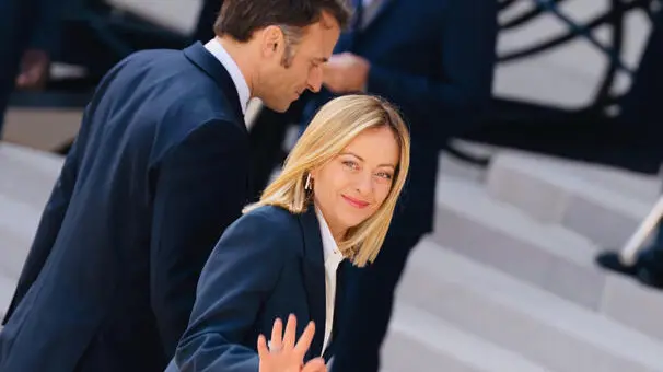 MELONI A PARIGI