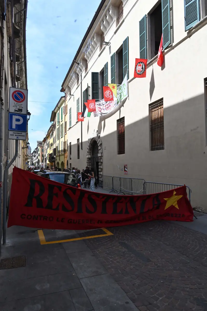 L'occupazione di palazzo Gambara a Brescia