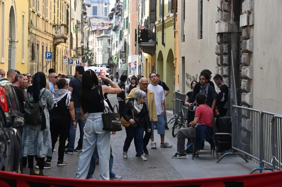 L'occupazione di palazzo Gambara a Brescia