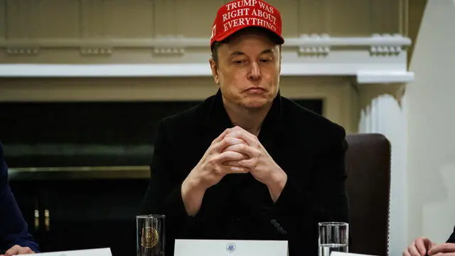 epa11985762 Elon Musk, CEO of Tesla and senior advisor to the president of the United States, attends a meeting with President Trump and members of his cabinet in the White House Cabinet Room in Washington, DC, USA, 24 March 2025. EPA/Samuel Corum/ POOL