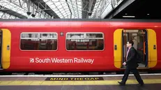 Il regno Unito sta ri-nazionalizzando le compagnie ferroviarie, partendo da South Western Railway