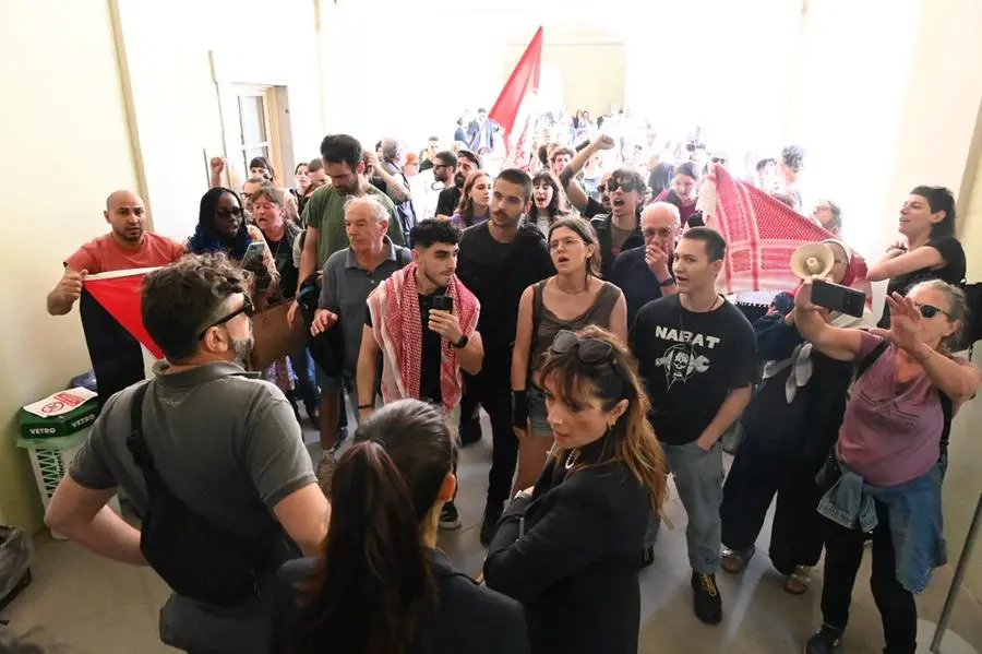 Le proteste contro Tajani all'UniBs