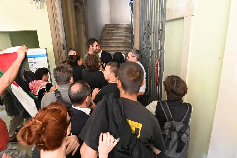 Le proteste contro Tajani all'UniBs