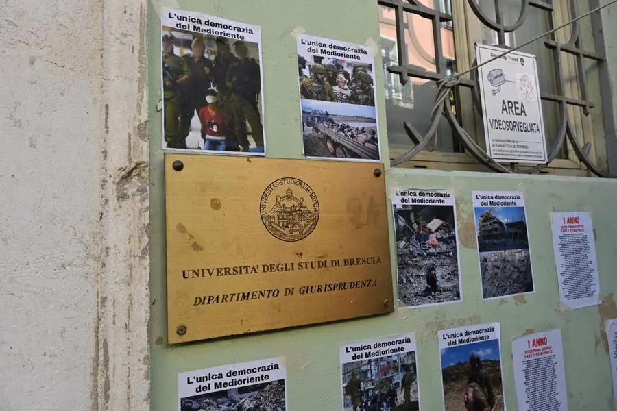 Le proteste contro Tajani all'UniBs