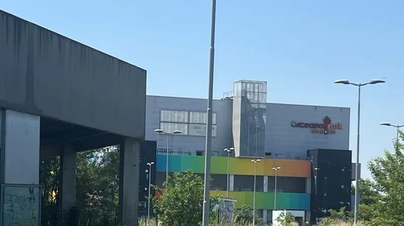 La struttura, aperta 16 anni fa, è chiusa da 12 - © www.giornaledibrescia.it