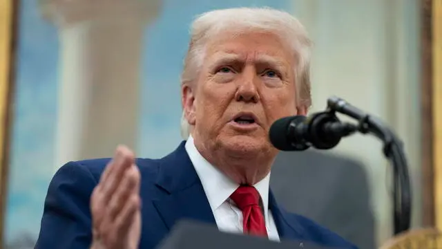 epa12141445 US President Donald Trump speaks at the swearing-in ceremony for Jeanine Pirro, as interim US Attorney for the District of Columbia, in the Oval Office at the White House in Washington, DC, USA, 28 May 2025. EPA/Chris Kleponis - Pool via CNP / POOL