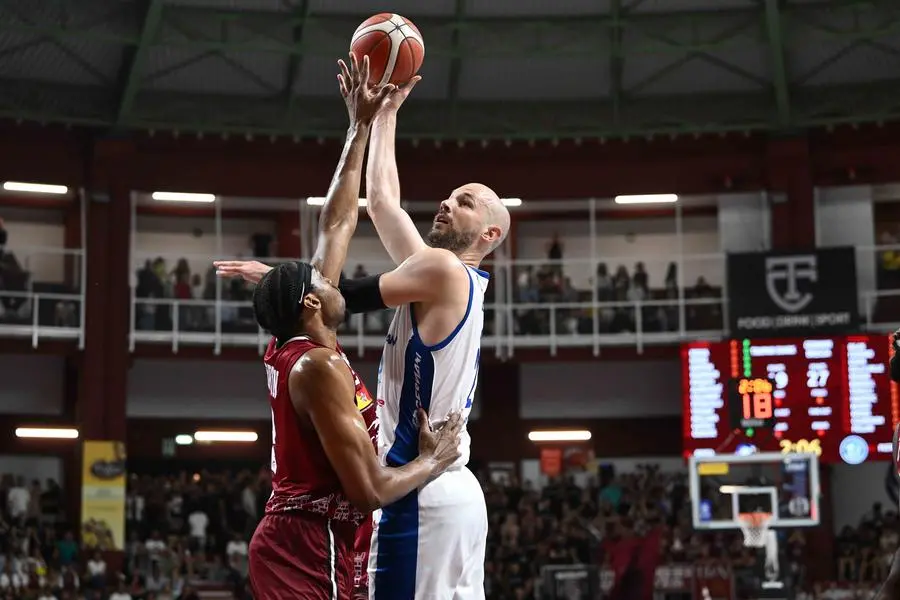 Miro Bilan
Trapani Shark - Germani Pallacanestro Brescia
LBA Legabasket Serie A Unipol 2024/2025 - Playoff - Semifinale - Gara 1
Trapani, 30/05/2025
Foto  M, Ceretti  / Ciamillo-Castoria
