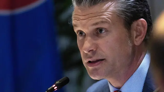epa12144530 US Defence Secretary Pete Hegseth speaks during a meeting with defence ministers and officials from ASEAN countries including Thailand, Philippines, Indonesia, Brunei, Malaysia, Cambodia, Laos, Singapore and Timor-Leste on the sidelines of the International Institute for Strategic Studies (IISS) Shangri-La Dialogue Defence Summit in Singapore, 30 May 2025. Defense ministers and officials from 47 countries are gathered in the city state for the IISS Shangri-la Dialogue, an annual high level defence summit in the Asia Pacific region. EPA/HOW HWEE YOUNG