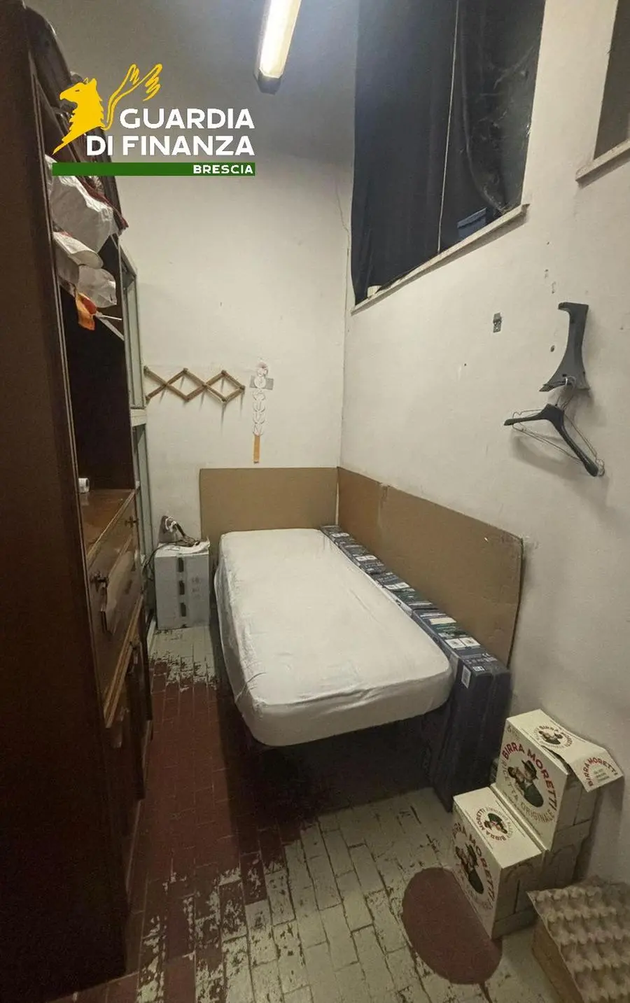 I laboratori cinesi sequestrati