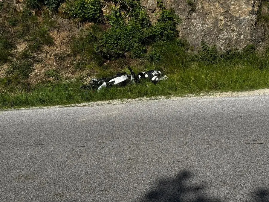 Scontro frontale tra moto sulle Coste