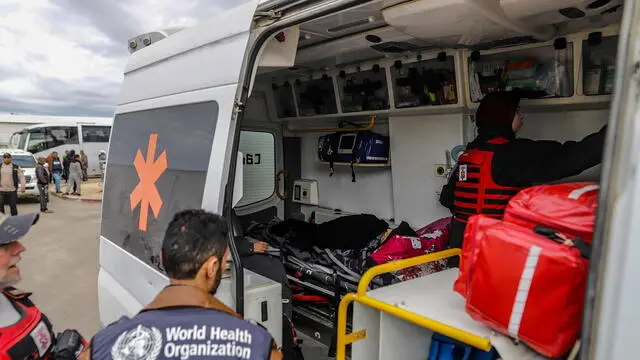 epa11876643 Palestinian ambulances transport wounded and sick people to the Rafah crossing to leave the Gaza Strip for medical treatment abroad in Khan Yunis, southern Gaza Strip, 05 February 2025. Israel and Hamas implemented the first phase of a hostage release and ceasefire deal on 19 January 2025. EPA/MOHAMMED SABER
