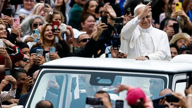 Pope Leone XIV during the weekly general audience in Saint Peters Square, Vatican City, 21 May 2025. ANSA/ANGELO CARCONI