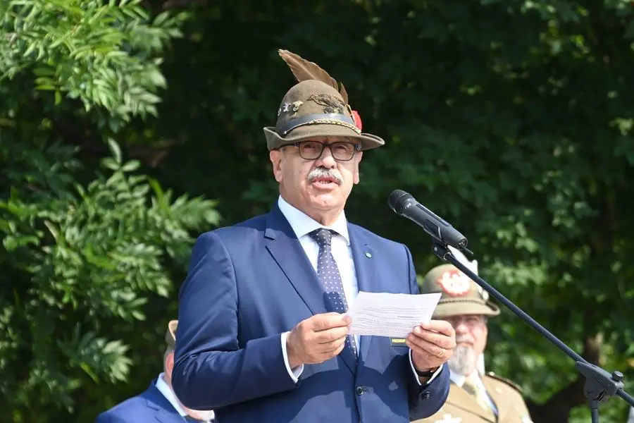 A Torbole l'adunata degli alpini della sezione di Brescia