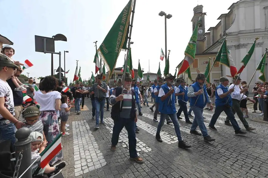 A Torbole l'adunata degli alpini della sezione di Brescia