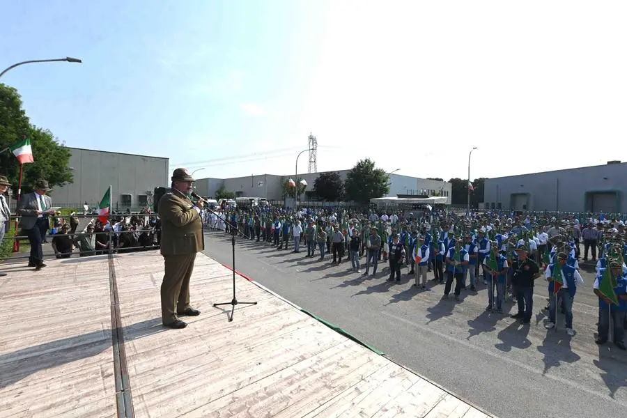 A Torbole l'adunata degli alpini della sezione di Brescia