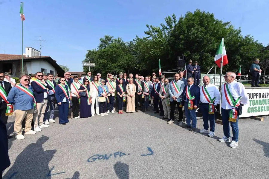A Torbole l'adunata degli alpini della sezione di Brescia